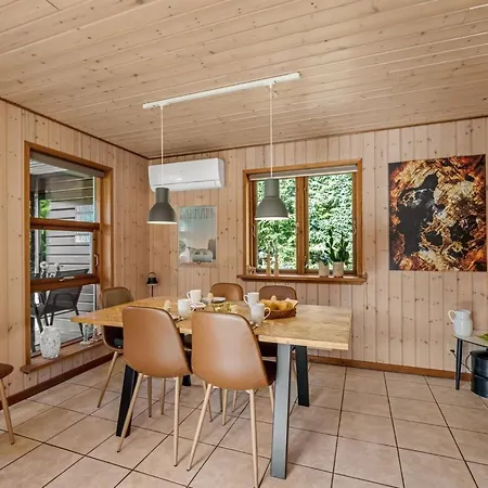 Engeline - 300m To The Fjord By Interhome Vakantiehuis Vemb