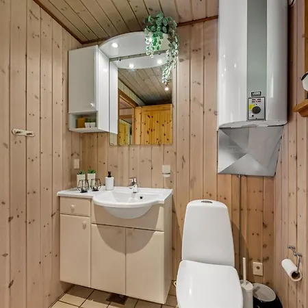 Engeline - 300m To The Fjord By Interhome Vakantiehuis Vemb